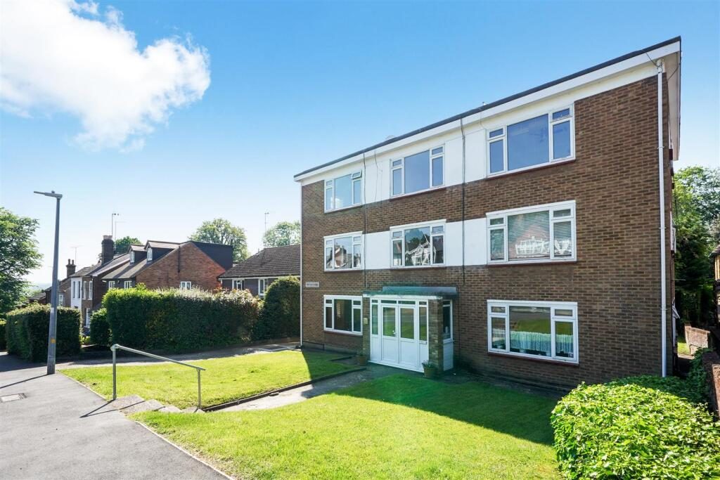 Property main image