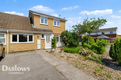 Property on Waun Erw, CF83 3QU