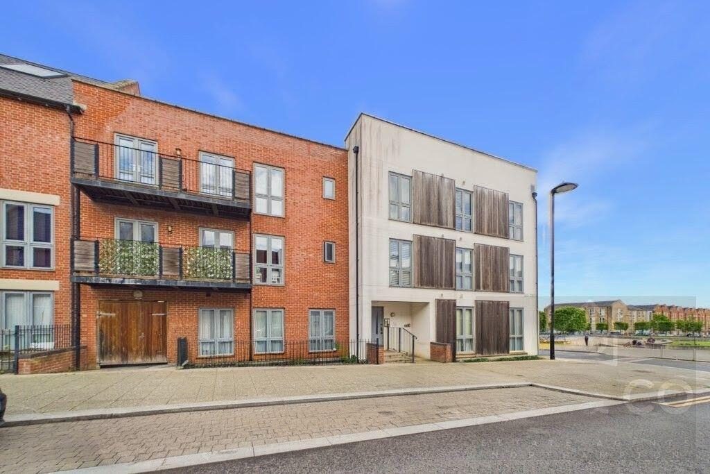 Property main image