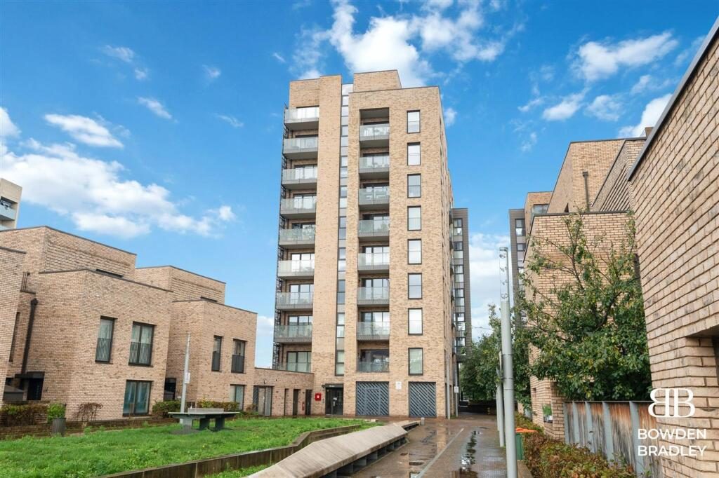 Property main image