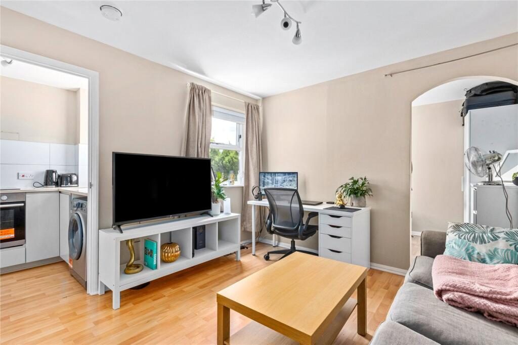 Property main image