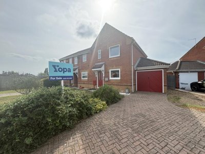 Property on Turnstone Way, PE2 8SW