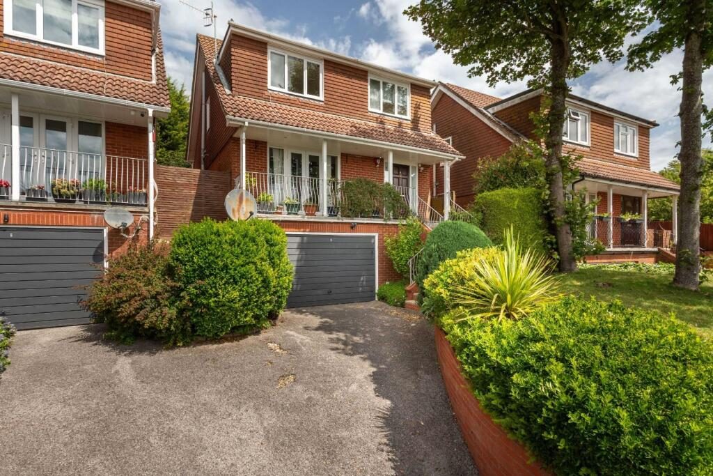 Property main image