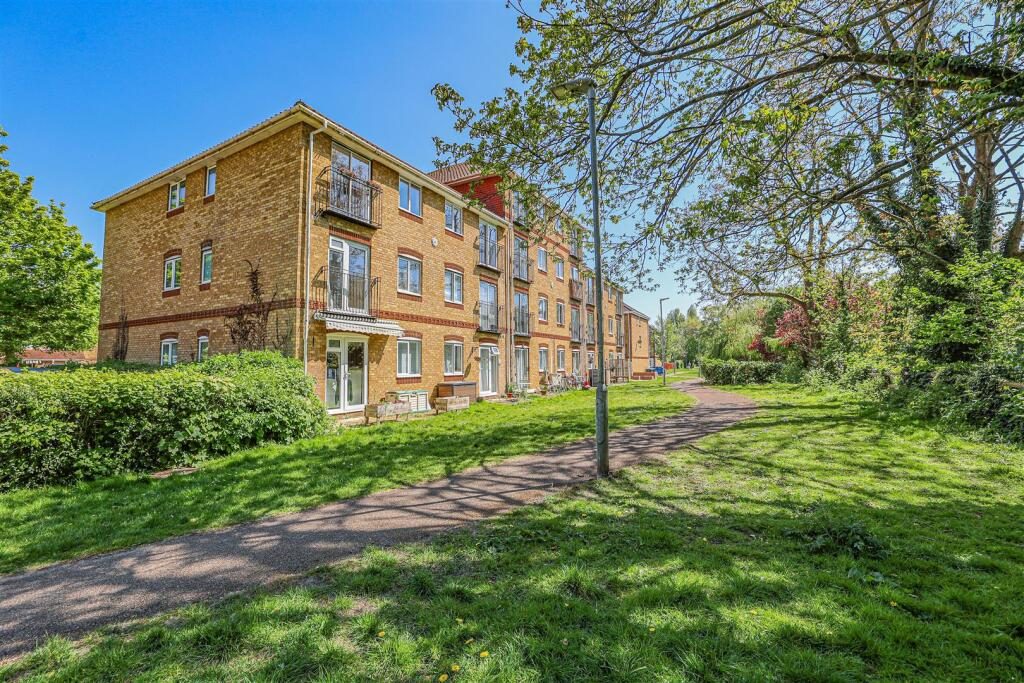 Property main image