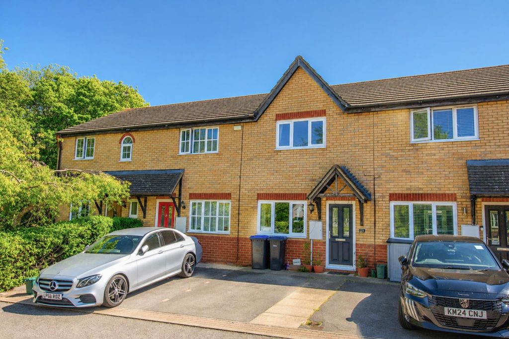 Terraced House