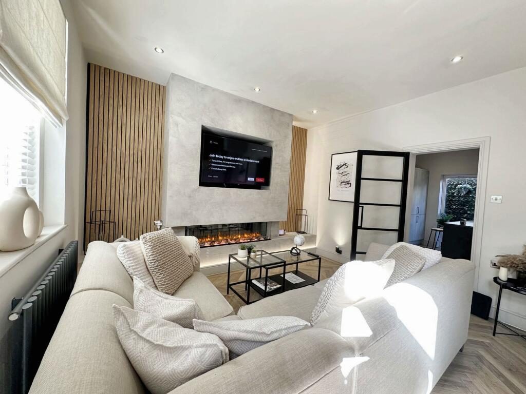 Terraced House