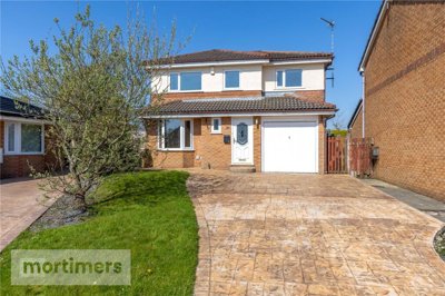 Property on Grasmere Close, BB1 4EL