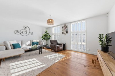 Property on Quickswood, NW3 3SA