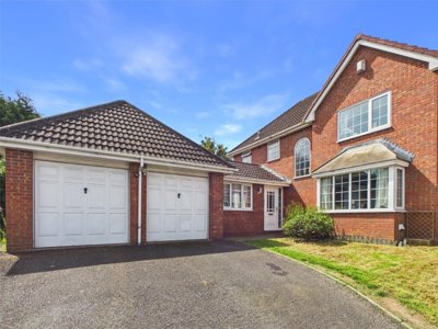 Property on Plough Croft, WR4 0LF