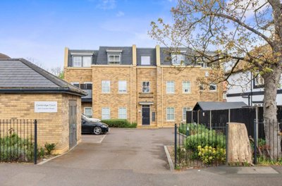 Property on Croydon Road, SM6 7LQ