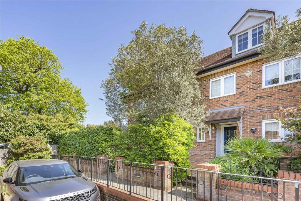 Terraced House