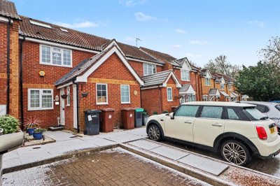 Property on Novello Way, WD6 5RT