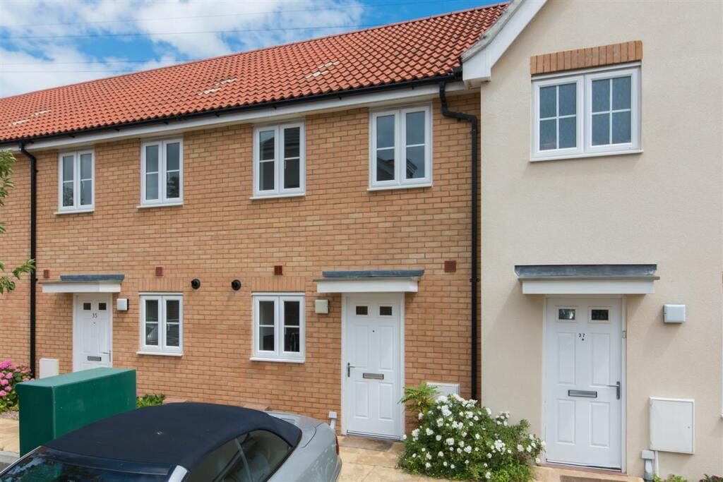 Property main image