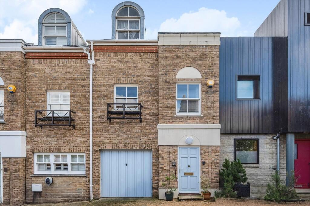 Terraced House