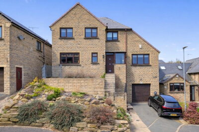 Property on Bankfield Grange, HX4 8LJ