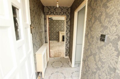 Property on Bond Street, DN11 0DT