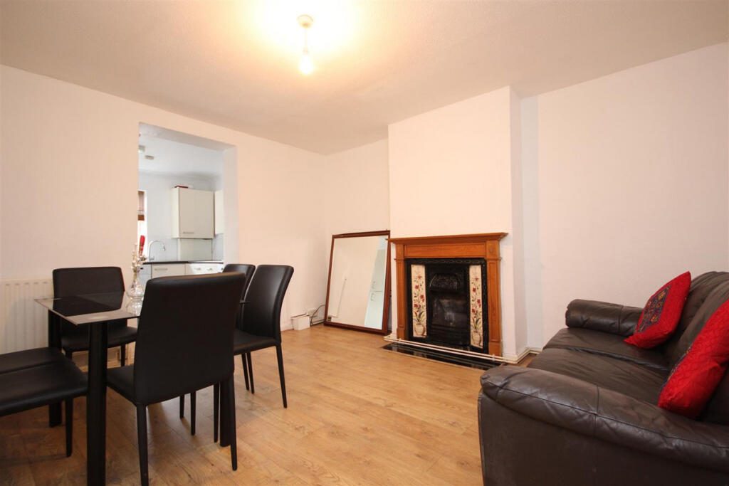 Terraced House