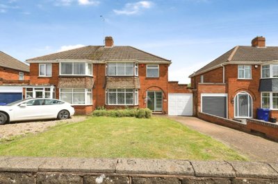 Property on Hockley Road, WV14 9TT