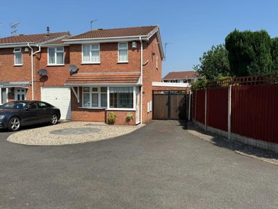 Property on Hathaway Close, WV13 3HE