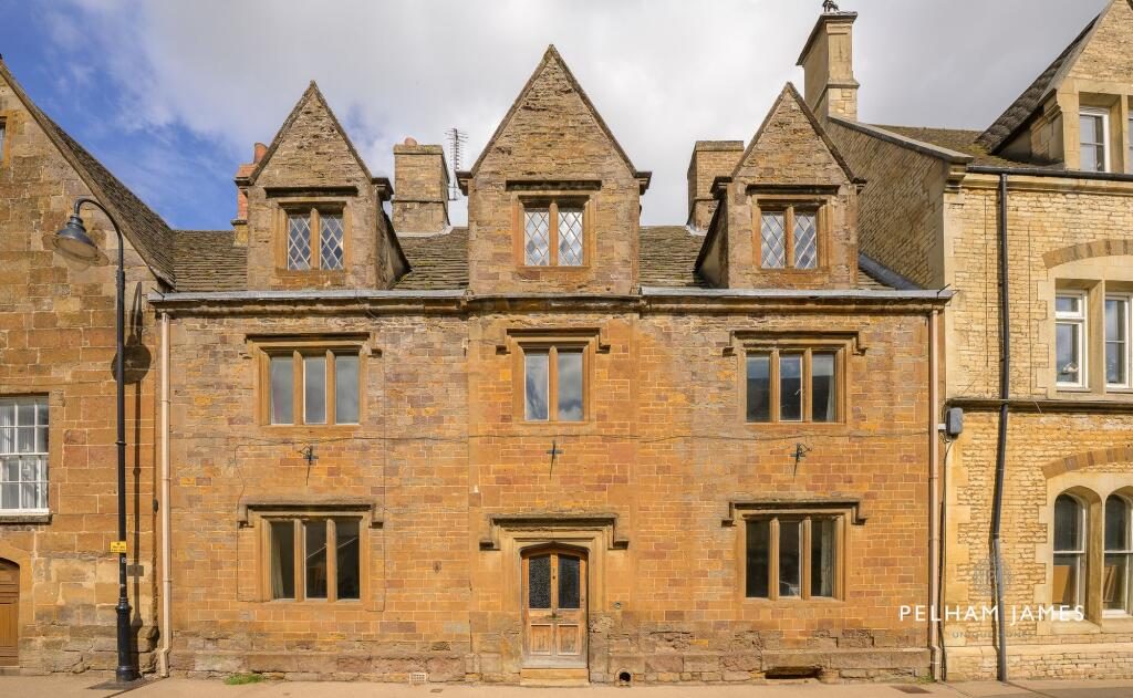 Terraced House