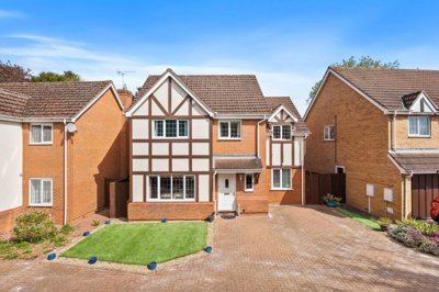 Property on Yew Tree Close, NN15 6EW