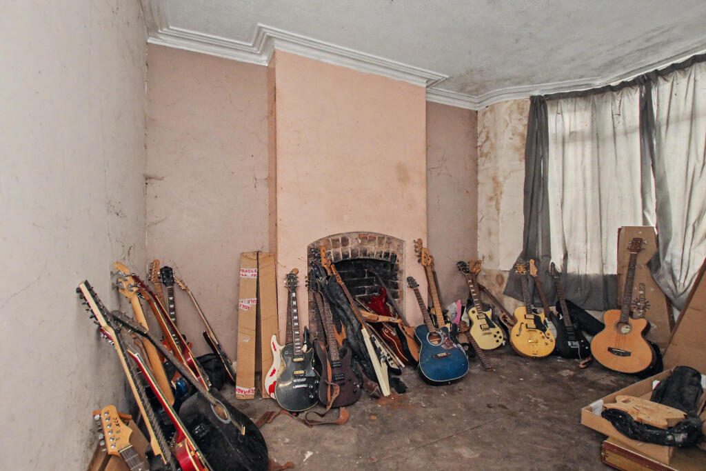 Terraced House