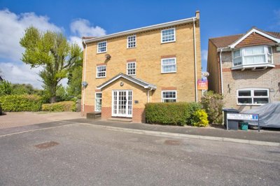 Property on Finch Mews, CT14 7XT