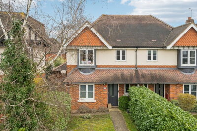 Property on Swallow Fields, SL0 0DQ