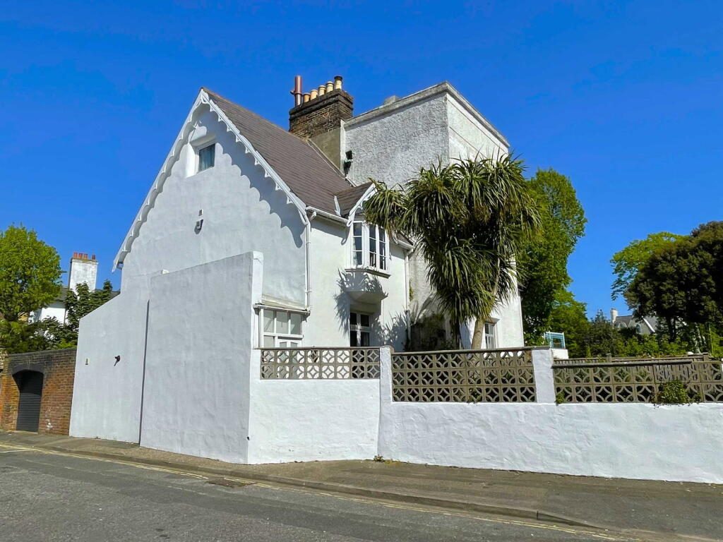Terraced House