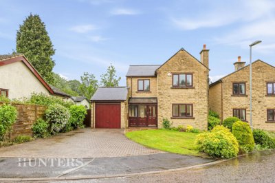 Property on Vineyard Close, OL12 9NG