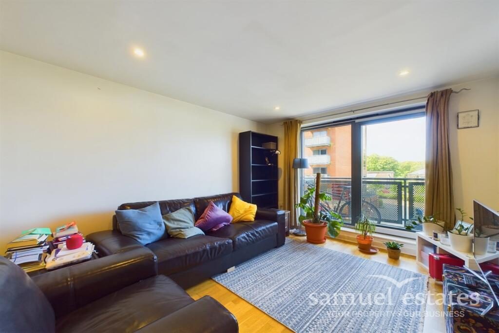 Property main image