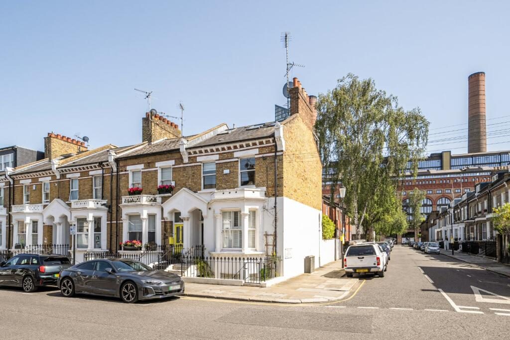 Property main image