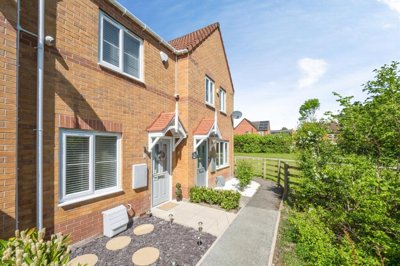 Property on Comrades Place, S63 9GN