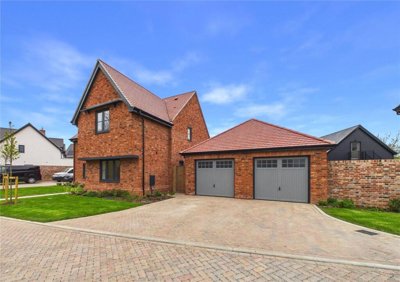 Property on CM4 0QS