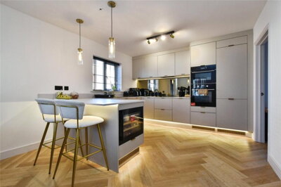 Property on Heol Y Gigfran, SA14 7GA