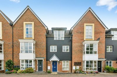 Property on HP21 9BG