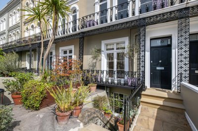 Property on Kensington Park Road, W11 2EP