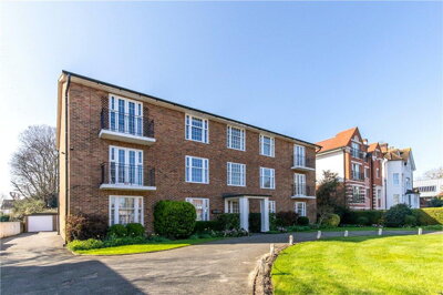 Property on SW19 4QZ