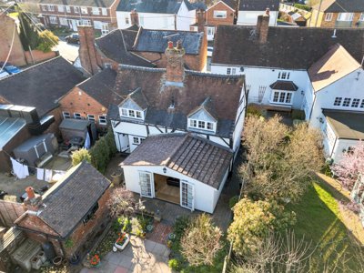 Property on High Street, CV8 3EY