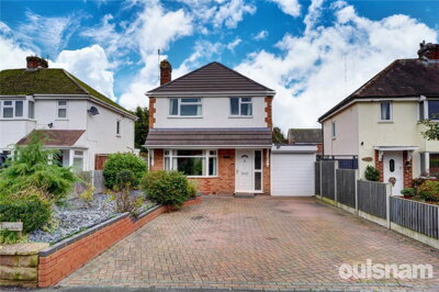 Property on Chequers Lane, WR9 7PG