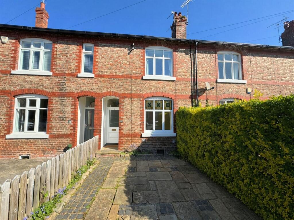 Terraced House