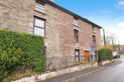 Property on Back Lane, LD3 0BB