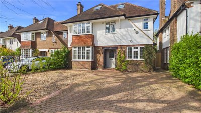 Property on Wheatsheaf Close, GU21 4BP