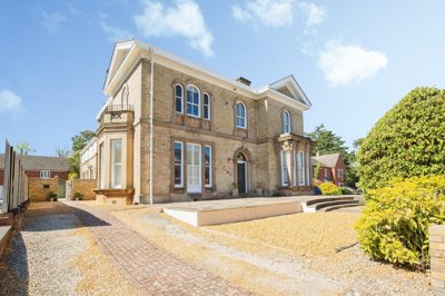 Property on CV9 1AW