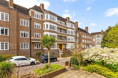 Property on Putney Heath, SW15 3SU
