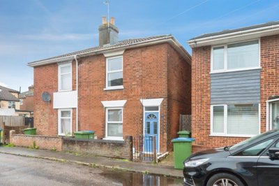 Property on Trafalgar Road, SO15 3EE