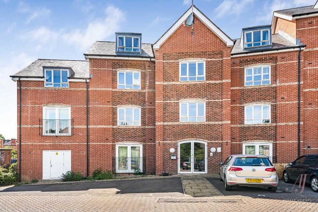 Property main image