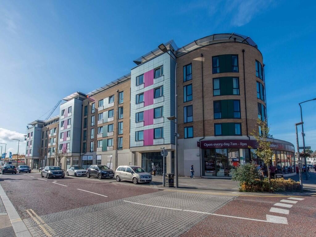 Property main image