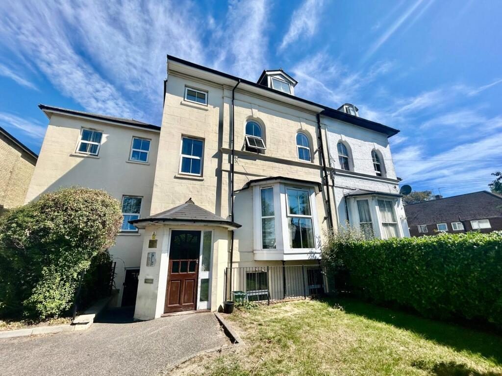 Property main image
