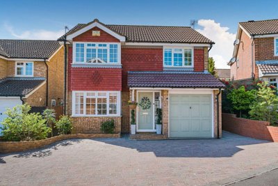 Property on Baynham Close, DA5 1RN